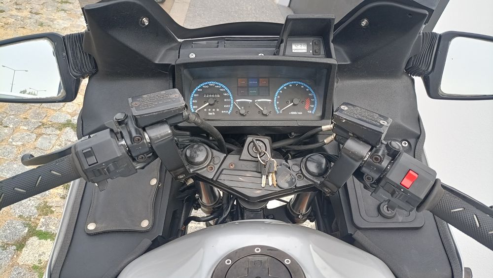 Kawasaki GTR 1000