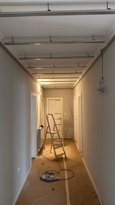 Obras em casas: canalização, eletricidade, pladur