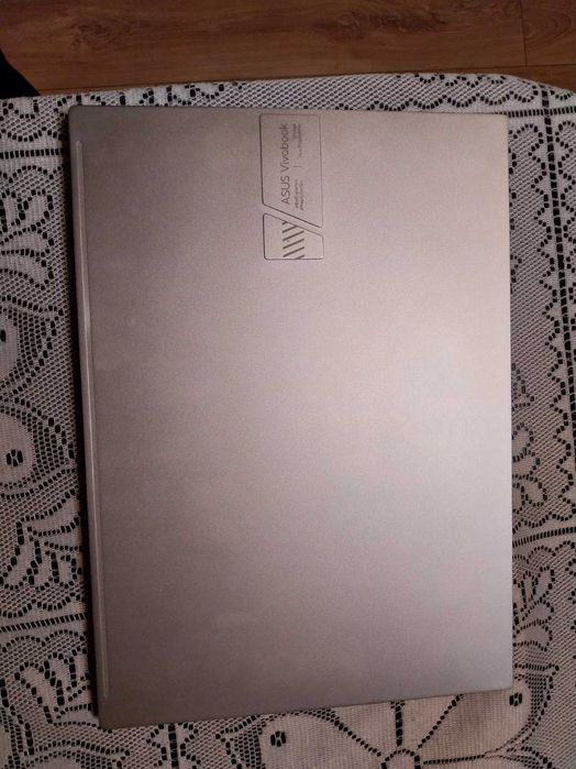 asus vivobook , model N7600P, używany, dwuletni