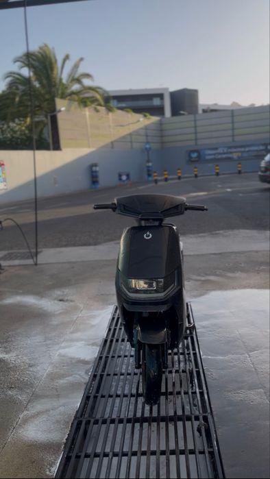 VENDO MOTO ELETrica seminova