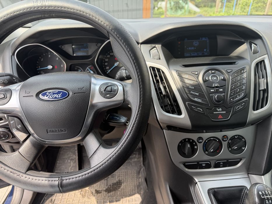 Ford Focus 2013r, 206tys km, klima, tempomat, czujniki parkowania