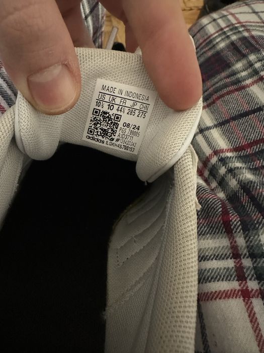 Tenis Adidas em otimo estado