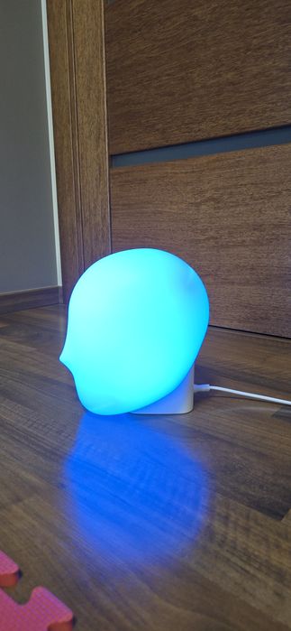 Lampa ikea Twarz - zmieniająca kolor