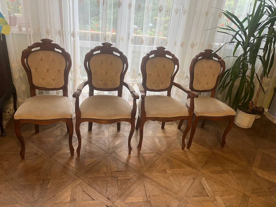 Меблі привезені з англіі