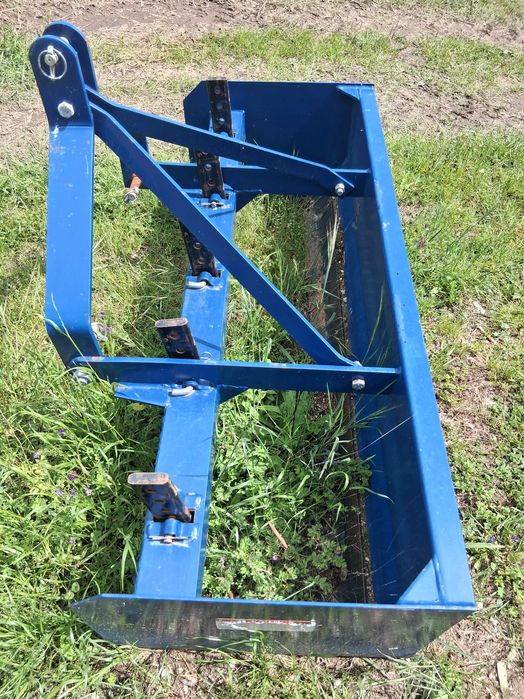 Caixa nivelador / escarificador para tractor / Box Grader
