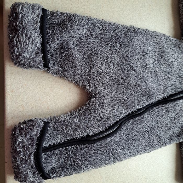 Kombinezon niemowlęcy r.50/56