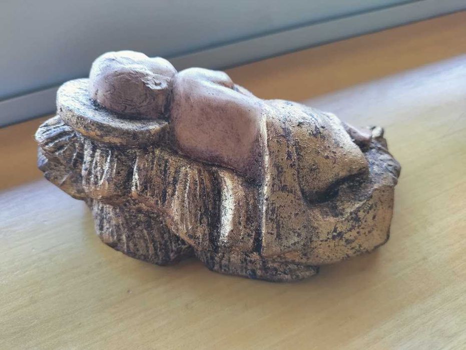 Escultura em Terracota, assinada Carvalheira