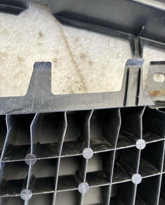 Toyota Corolla E21 sedan 18- belka absorber wzmocnienie zderzaka przód