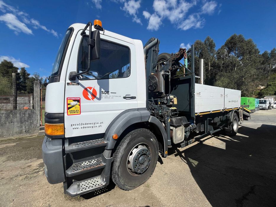 Camião 19ton com grua Fassi F110