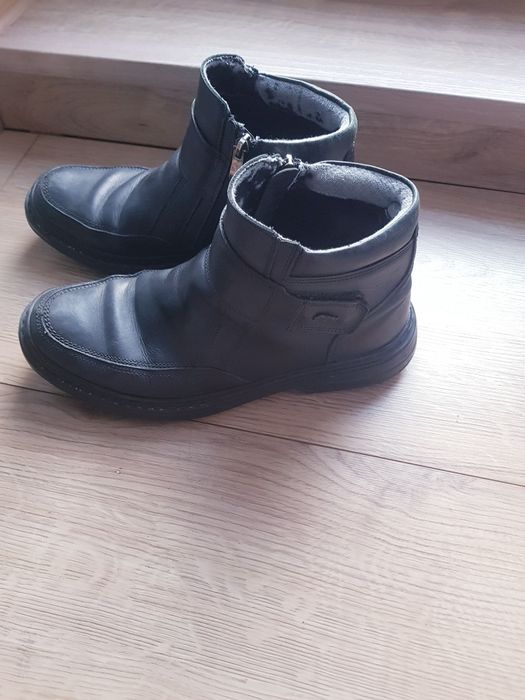 Skórzane zimowe ocieplane kozaki półbuty męskie marki Mister Pan roz41