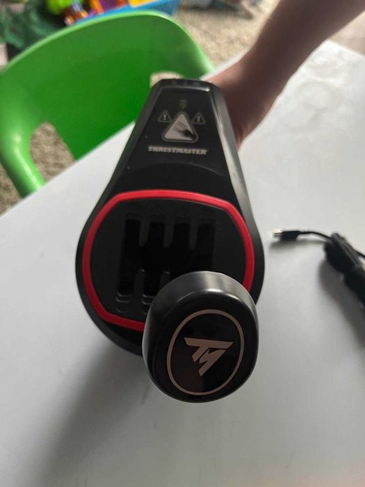 Shifter - Trustmaster TH8S-WW - Lewarek do zmiany biegów