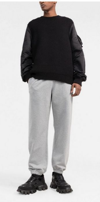 Off-white серые джоггеры 
ЧЕРНЫЕ ДЖОГГЕРЫ