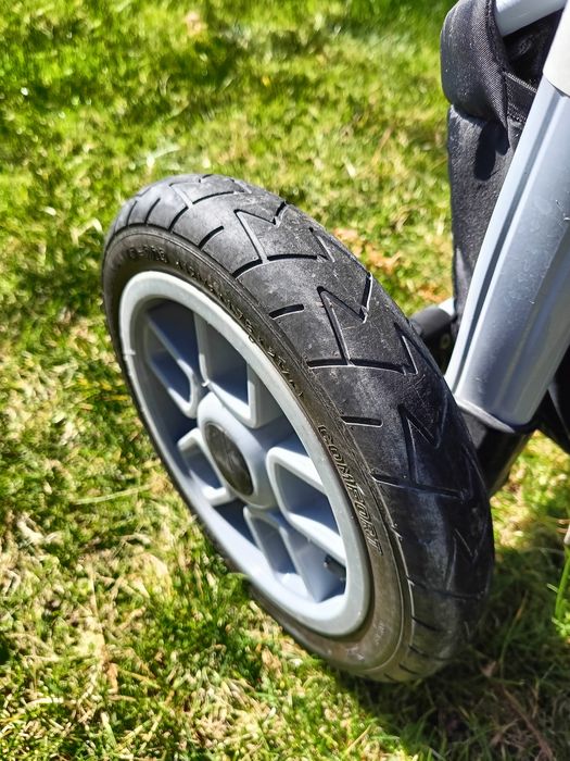 Прогулянковий візочок