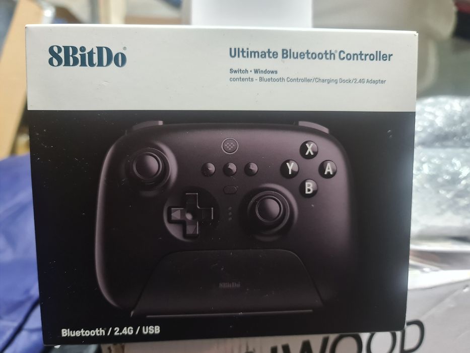 8BITDO Ultimate Bluetooth Controller