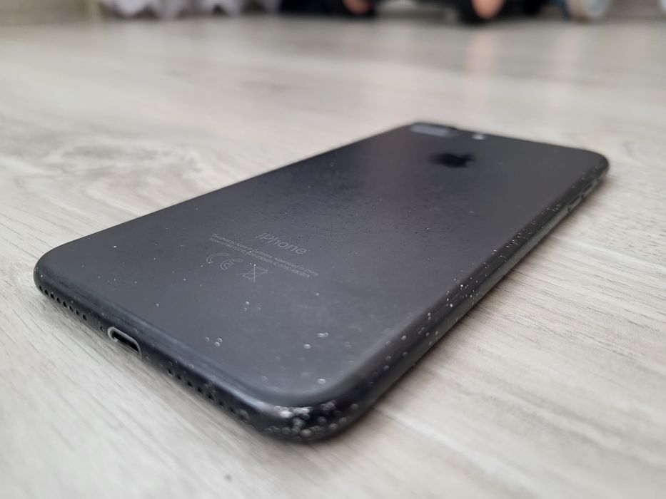 iPhone 7+ 256 gb  продам