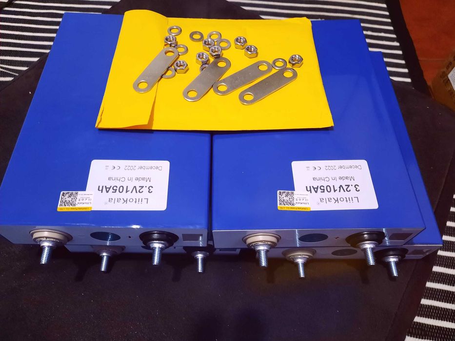Bateria de lítio cada célula de 3,2V-105ah LiFePO4. NOVO