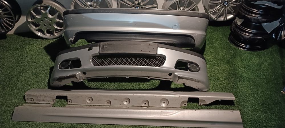 Kit pack m exterior original bmw e46 sedan material usado em bom estad