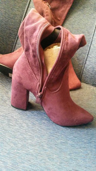 lBotas longas em camurça Nº35