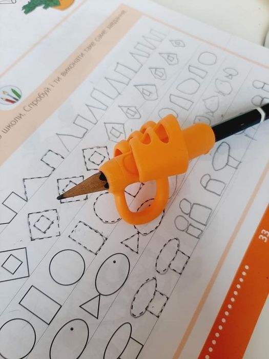 Навчальний тренажер для письма