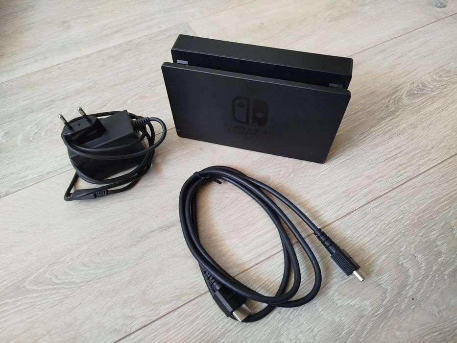 Nintendo switch + etui + gry