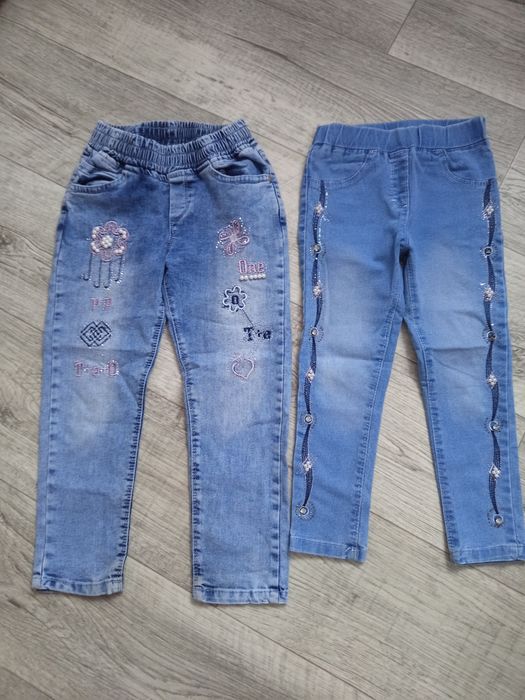 Джинси на дівчинку.