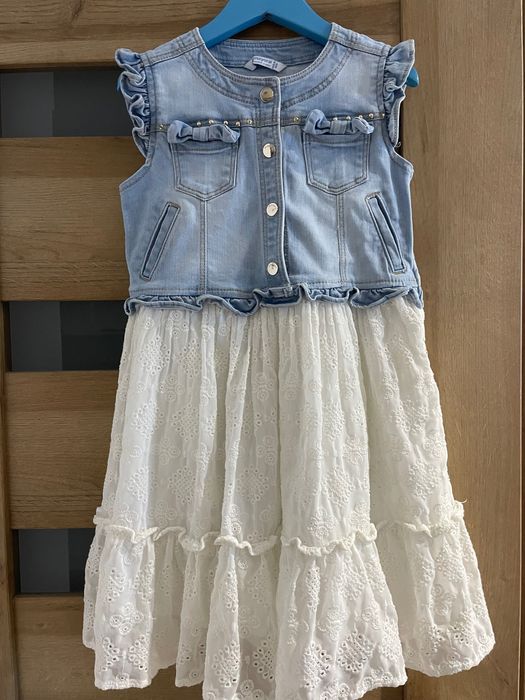 Śliczna nietuzinkowa Sukienka Mayoral 134 jeans i koronka poszukiwana
