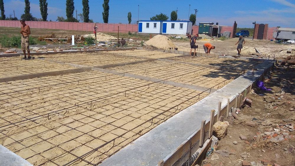 Бетонные монолитные.Демонтажные работы.Стяжка плола.