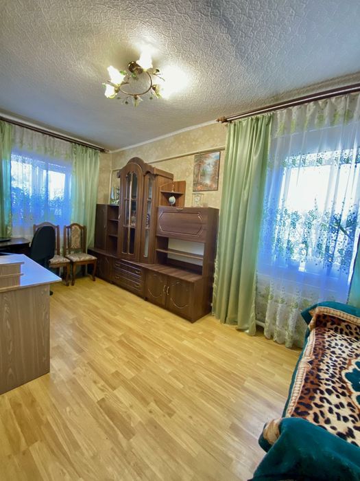 Продаю частину будинку  у м.Сквира