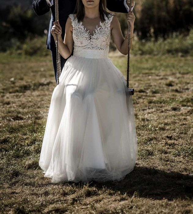 Suknia ślubna. Gratis welon i ozdoba do włosów