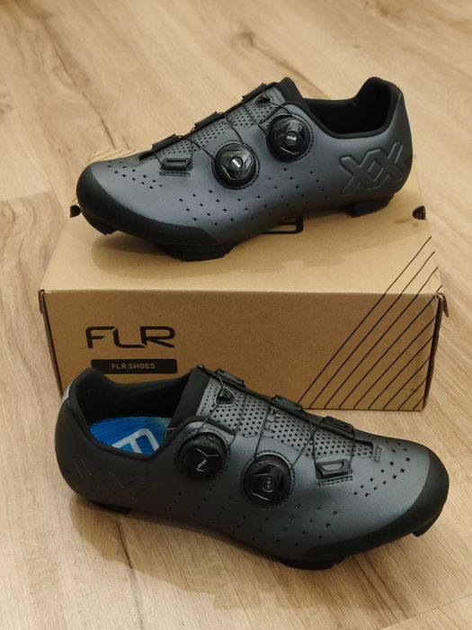 Sapatos de MTB Profissionais FLR FX-9 Carbon