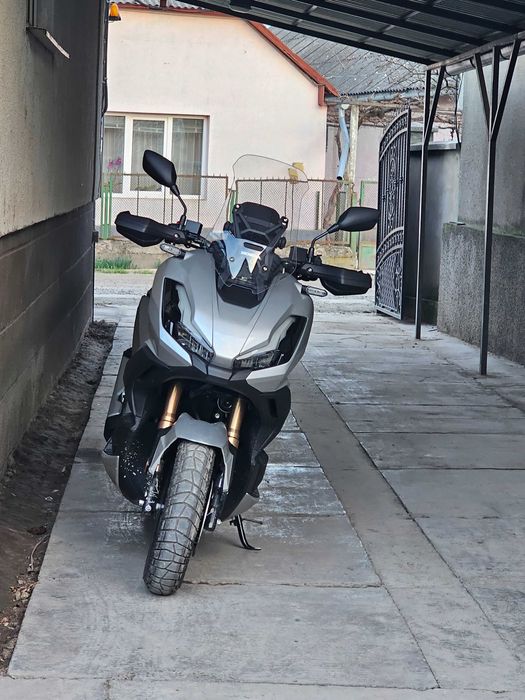 Скутер HONDA ADV350