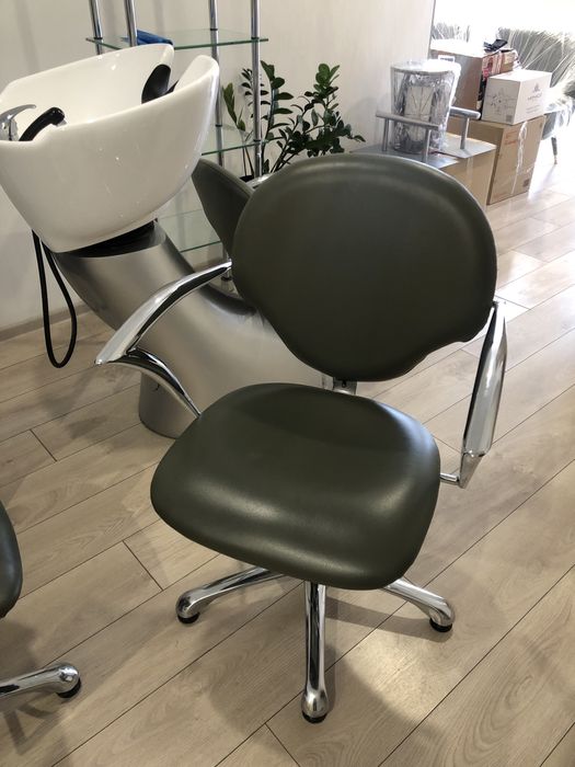 Кресло парикмахерское