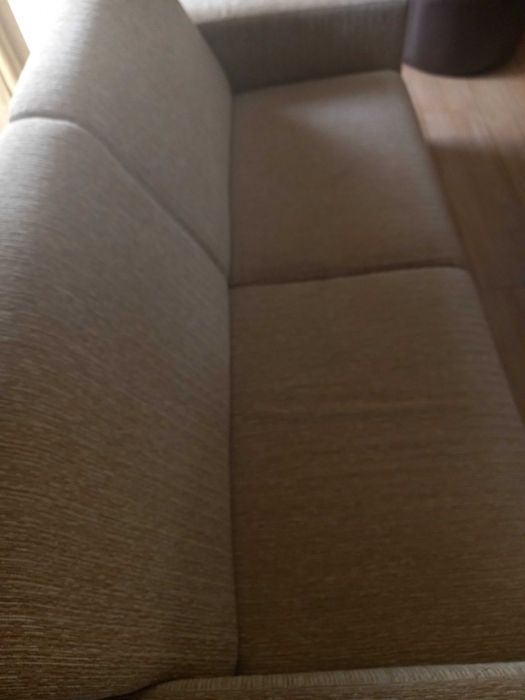 Sofá de sala com 3 lugares em tecido