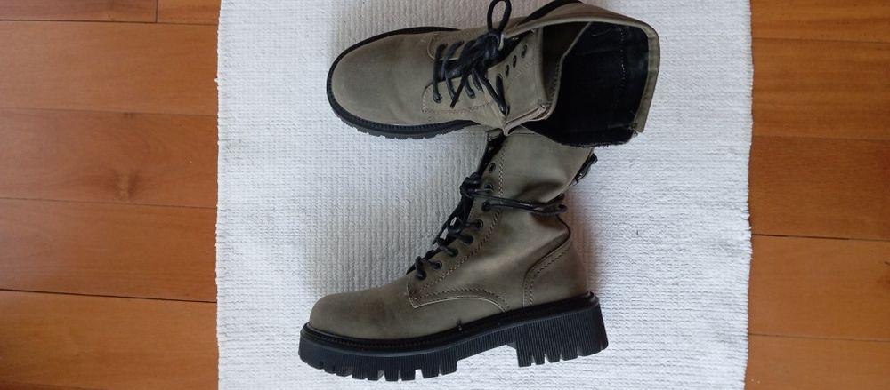 Botas estilo casual (usadas uma vez)