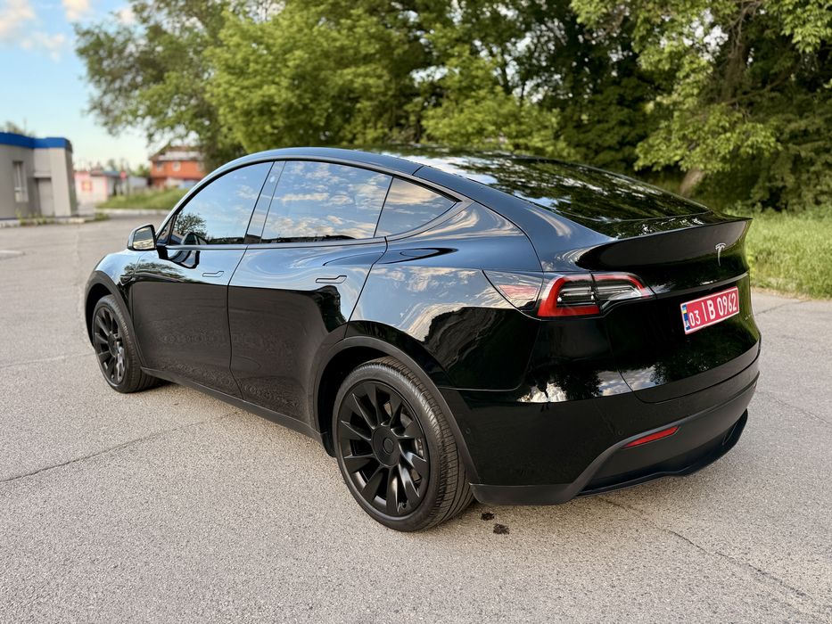 Tesla Y 2021 Long Range Dual Motor