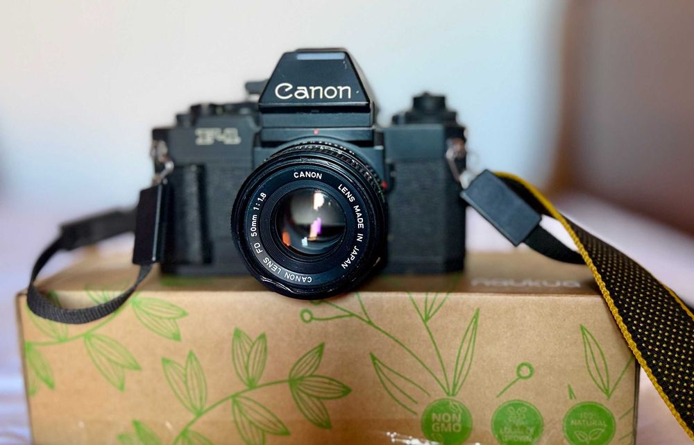 Câmera de filme Canon F-1 35 mm com lente 50 mm F1.8