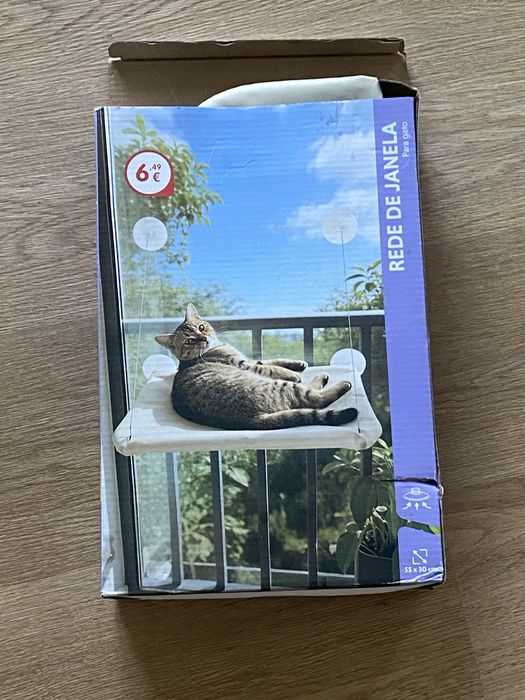 Cama para gatos de janela