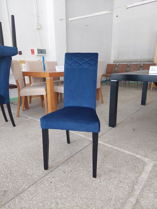 Krzesła tapicerowane