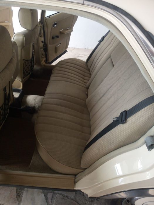 Mercedes W123  Impecavel
