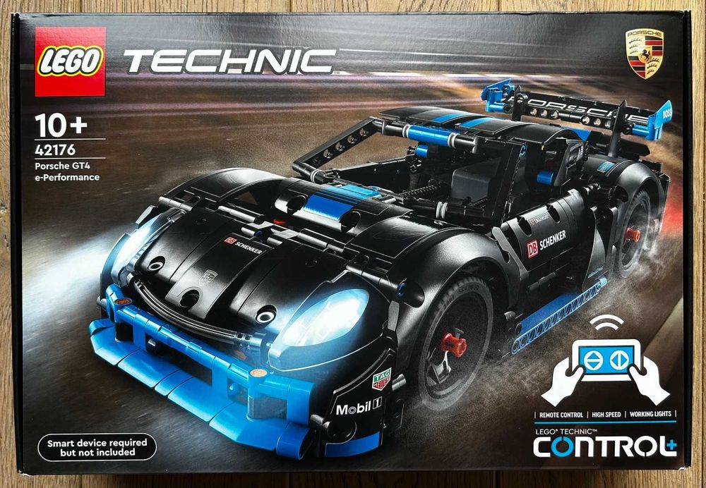 LEGO 42176 Technic - Samochód wyścigowy Porsche GT4 e-Performance
