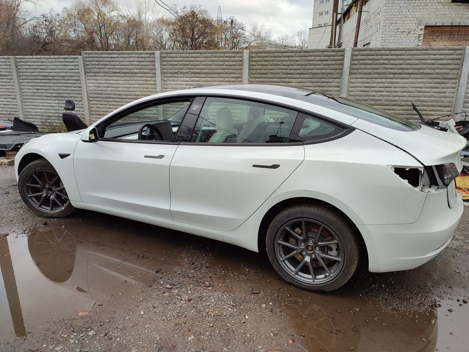 РАЗБОРКА TESLA 3,Y,стойка, капот, подрамник, телевизор,фара,радиато