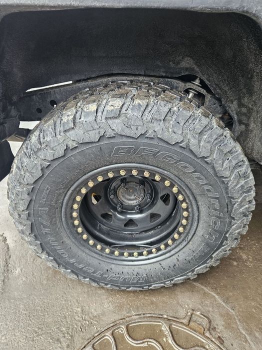 Toyota nissan болотяні грязьові шини 285/75r16 BFGoodrich KM3 бедлок диски з шинами нові 33