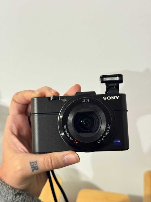 Câmera Fotográfica/Video Sony RX100 M2