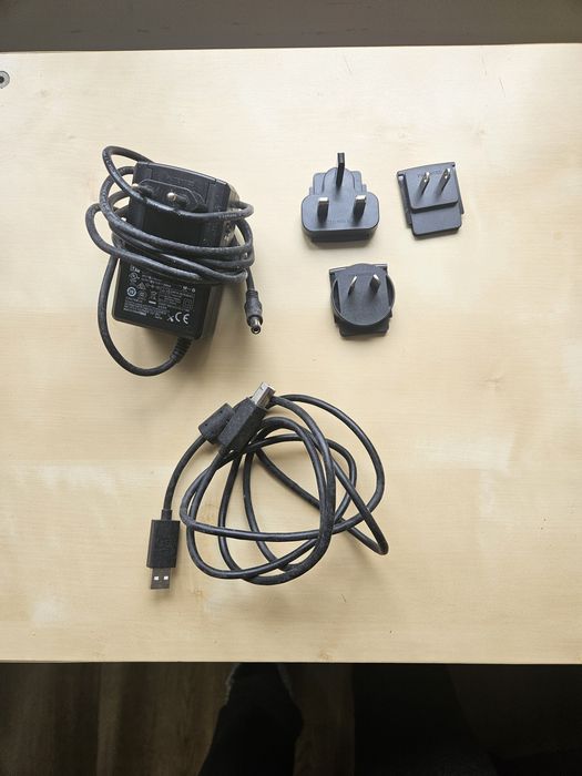 Mesa de mistura  dj traktor s4 mk3