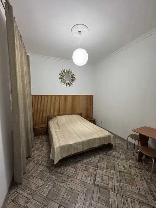 Оренда однокімнатної квартири в районі Форуму.