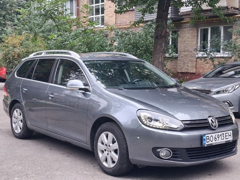 Volkswagen Golf VI 2012 в рідній фарбі