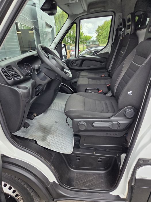 Iveco Daily 2.3 2022r 160km Niski Przebieg