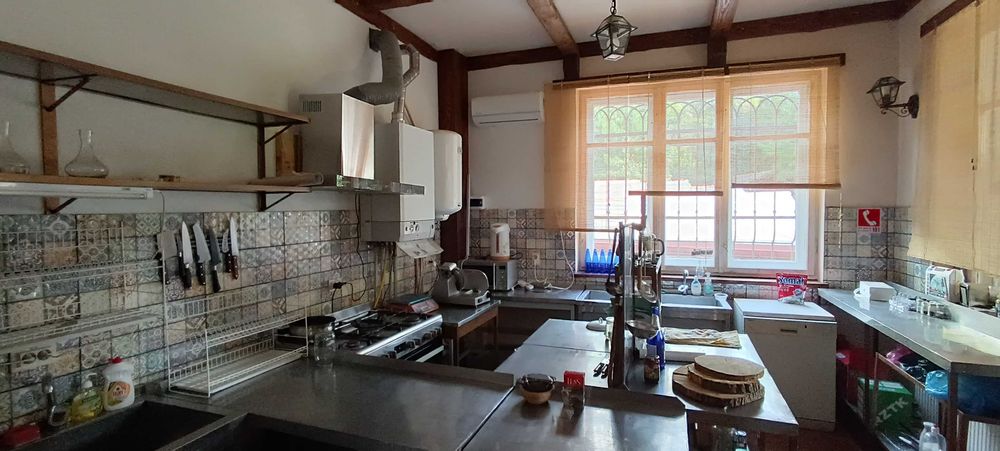 Будинок Садиба "Чаверед" біля Львова- для проживання і відпочинку