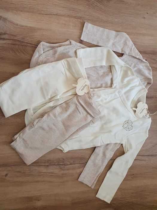 Новий комплект (боді+штани)