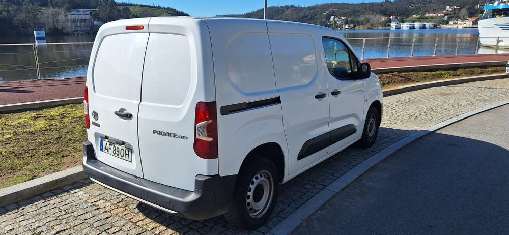 Toyota Proace City